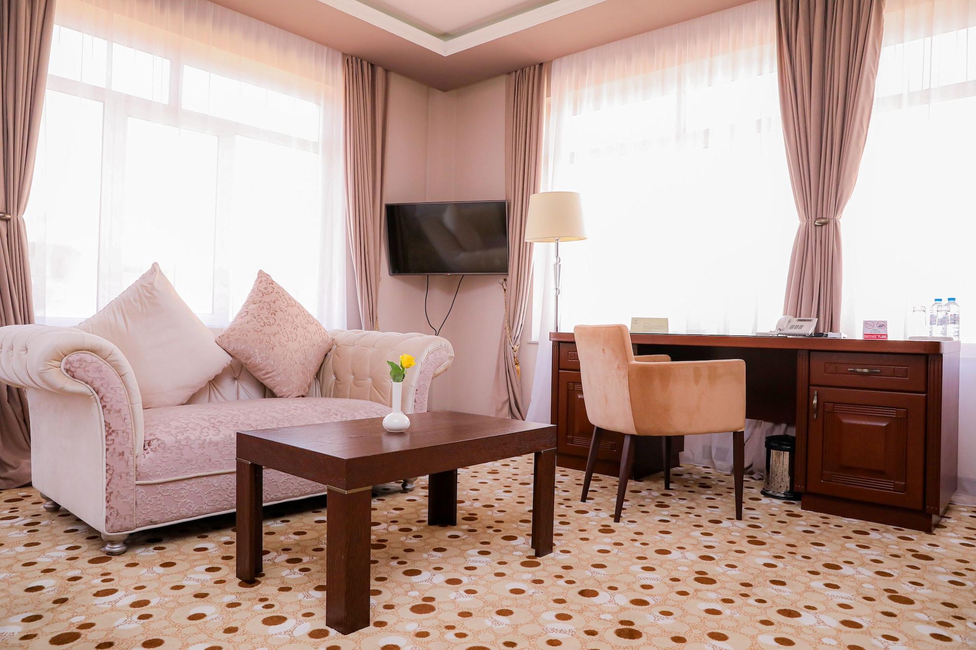 Central Hotel Yerevan Exterior photo