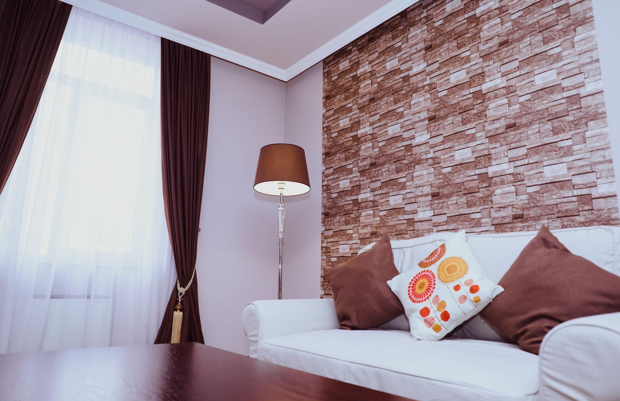 Central Hotel Yerevan Exterior photo